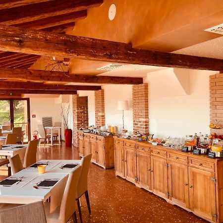 Elliot Osteria e dormire in collina Manzano Esterno foto